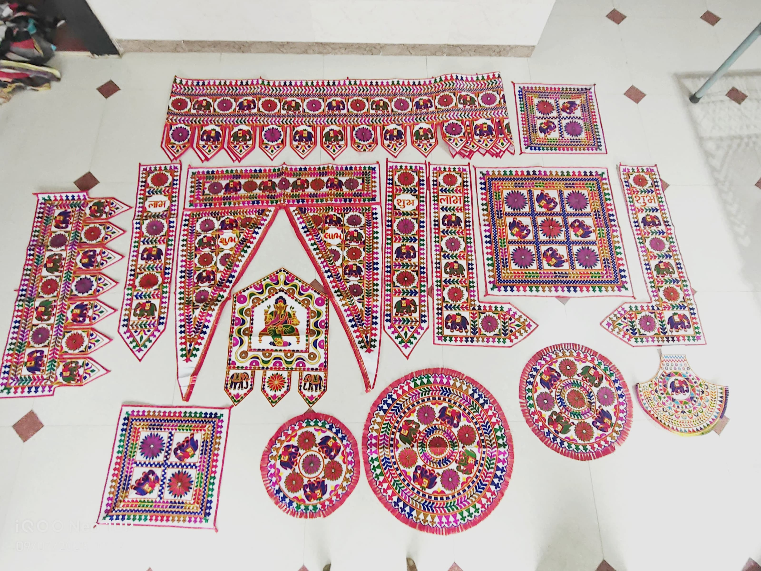 ₹5,500 માં  Radhe krishna jula Dhajala