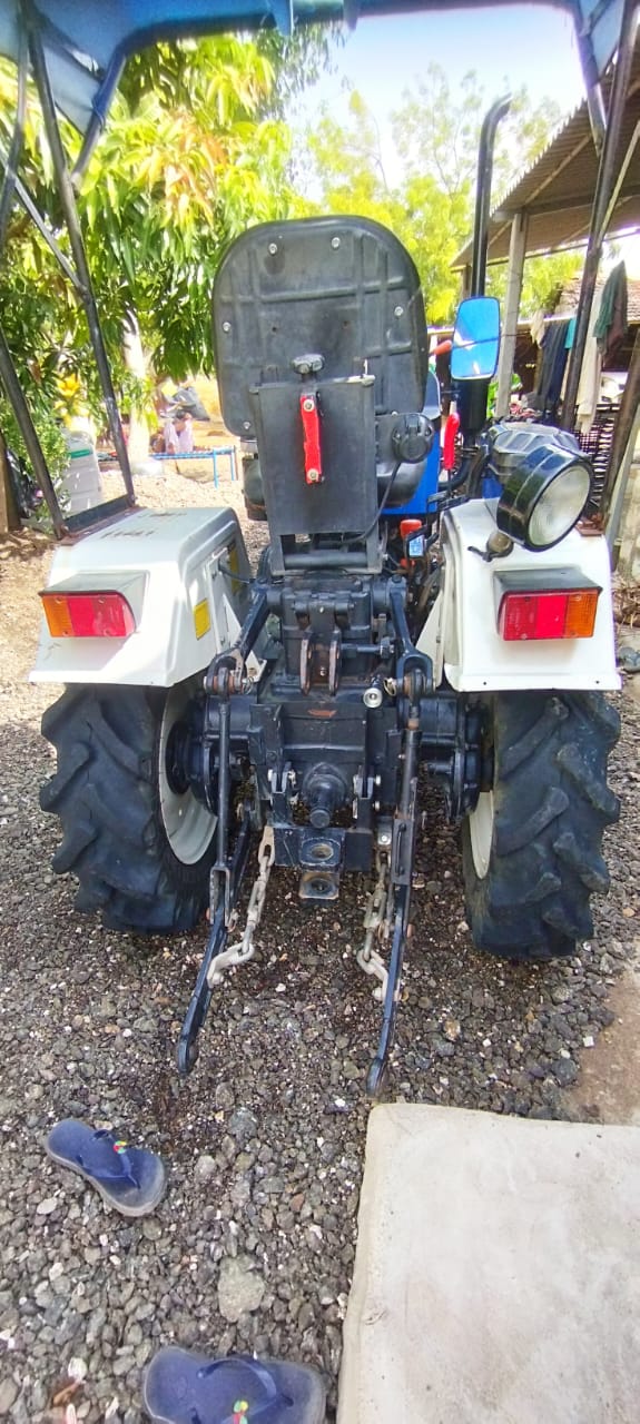 વેચાણ માટે 4